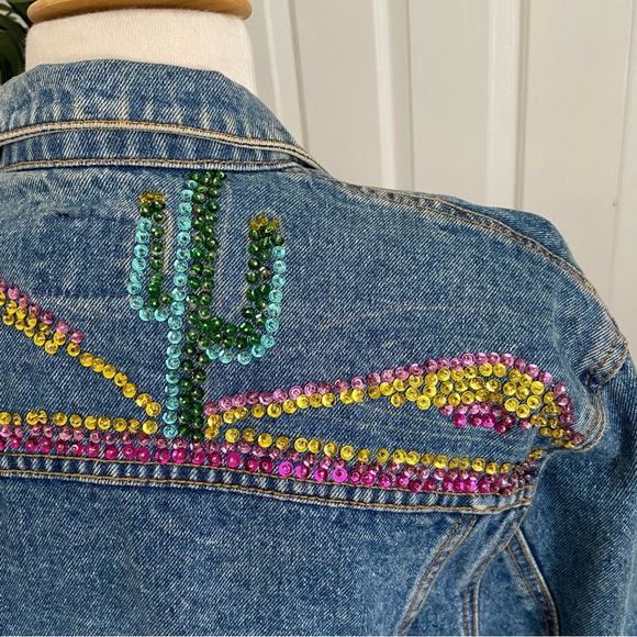 Embellished Cropped Jean Jacket with Sequins⭐️BEAUTIFUL - Picture 12 of 15